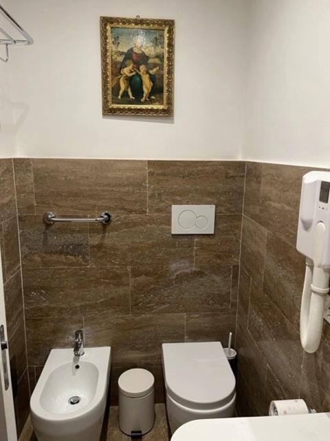 Camera X2 Con Splendida Vista Sulle Terme Di Diocleziano E Sul Chiostro Di Michelangelo Řím Exteriér fotografie