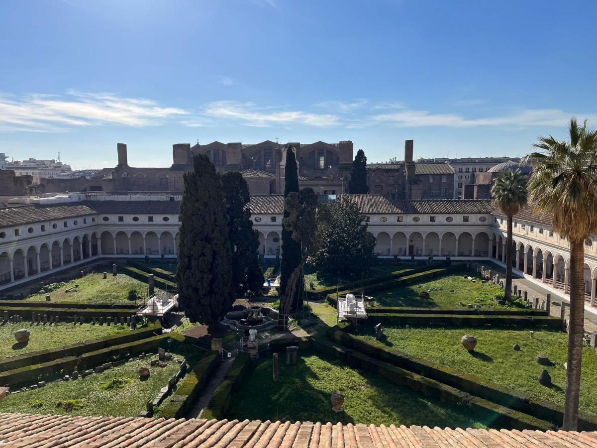 Camera X2 Con Splendida Vista Sulle Terme Di Diocleziano E Sul Chiostro Di Michelangelo Řím Exteriér fotografie