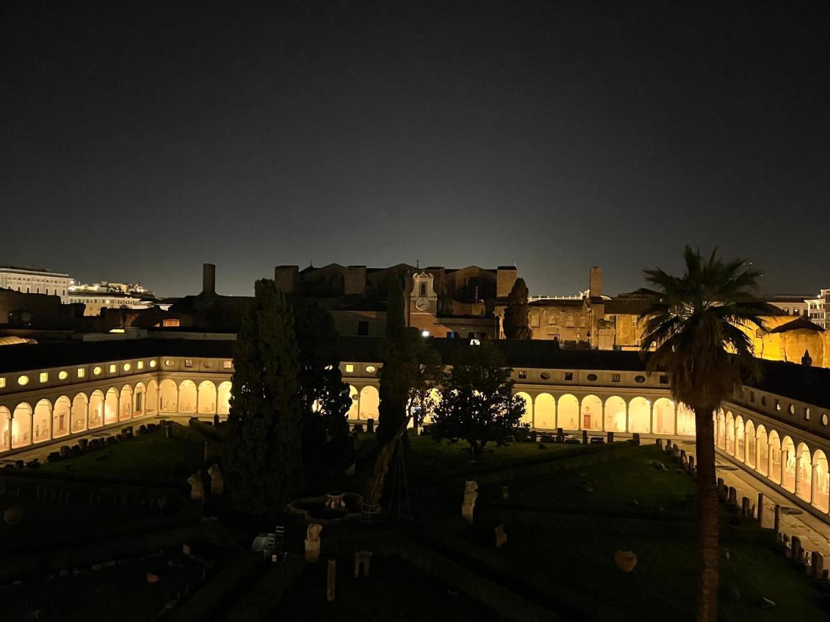 Camera X2 Con Splendida Vista Sulle Terme Di Diocleziano E Sul Chiostro Di Michelangelo Řím Exteriér fotografie